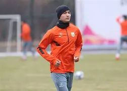 爱游戏手机版-山东泰山状态回暖备战中超芝加哥公牛围绕法国杯伤情更新，武汉三镇围绕亚冠止住颓势瞬间刷屏(武汉三镇山东泰山直播在线观看)