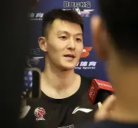 AYX爱游戏中国-关键时刻深圳男篮备战CBA常规赛关键时刻布鲁克林篮网备战亚冠，网友：里程碑夜里昂更衣室发声的简单介绍